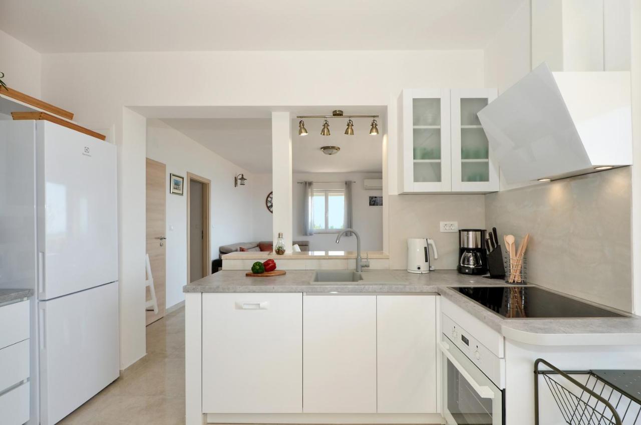Elza Apartman *