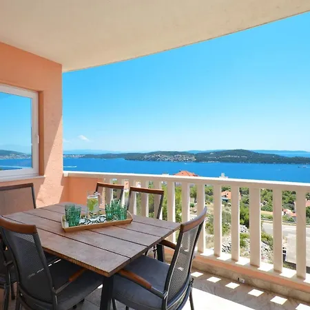 Apartment Elza Trogir Exterior photo