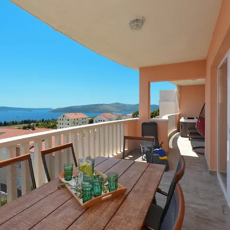Apartment Elza Trogir Exterior photo